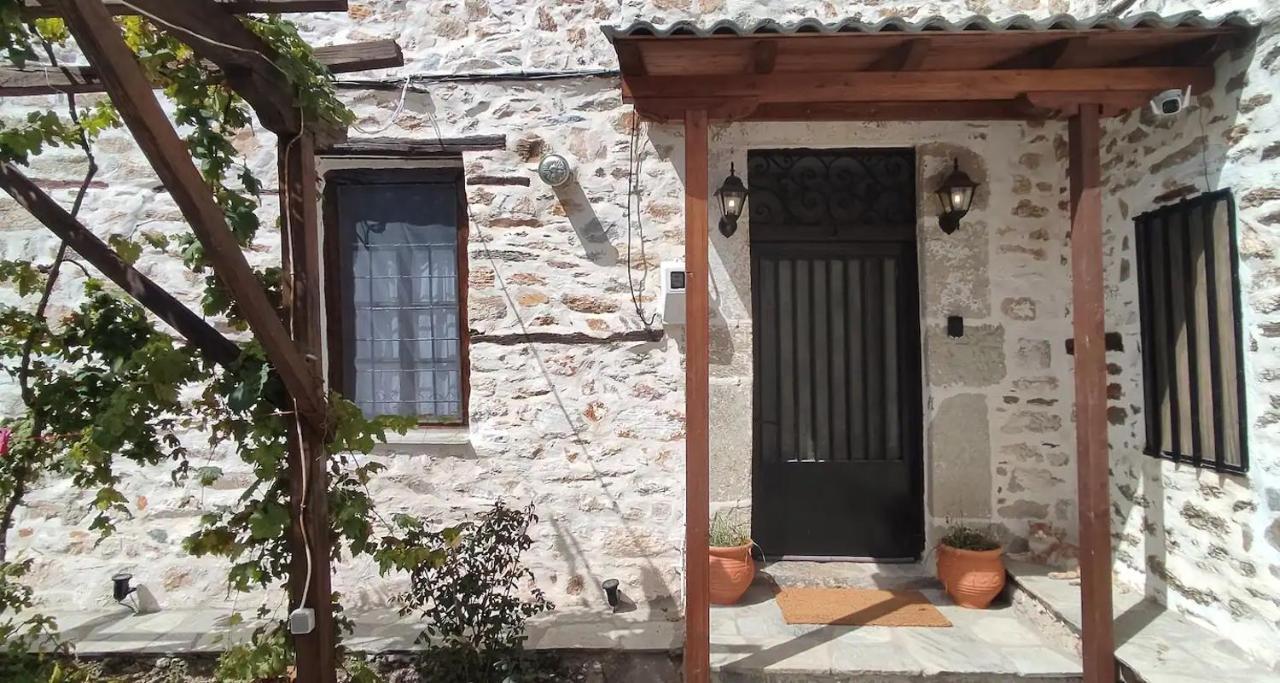 San Lorenzo Cottage - Παραδοσιακά Πέτρινα Δωμάτια Agios Lavrentios Exteriör bild
