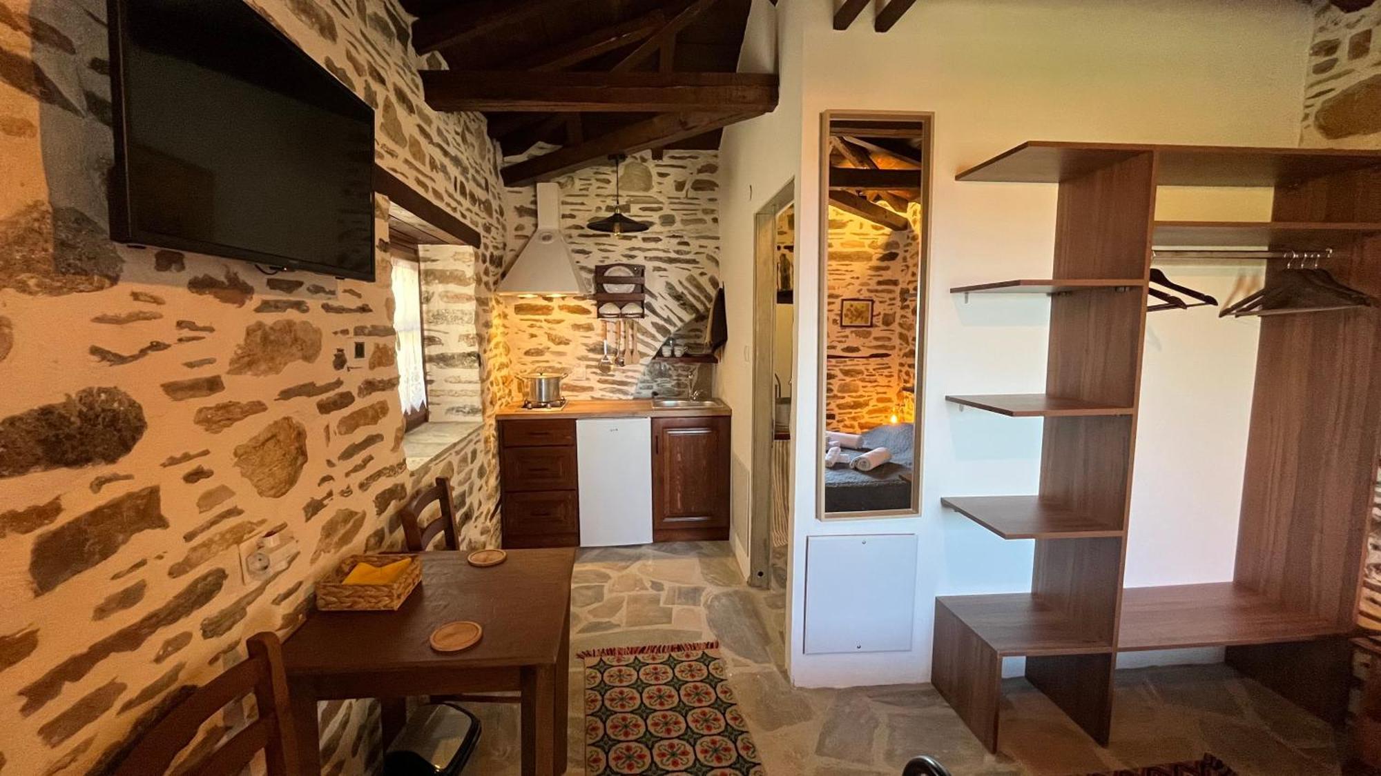 San Lorenzo Cottage - Παραδοσιακά Πέτρινα Δωμάτια Agios Lavrentios Exteriör bild