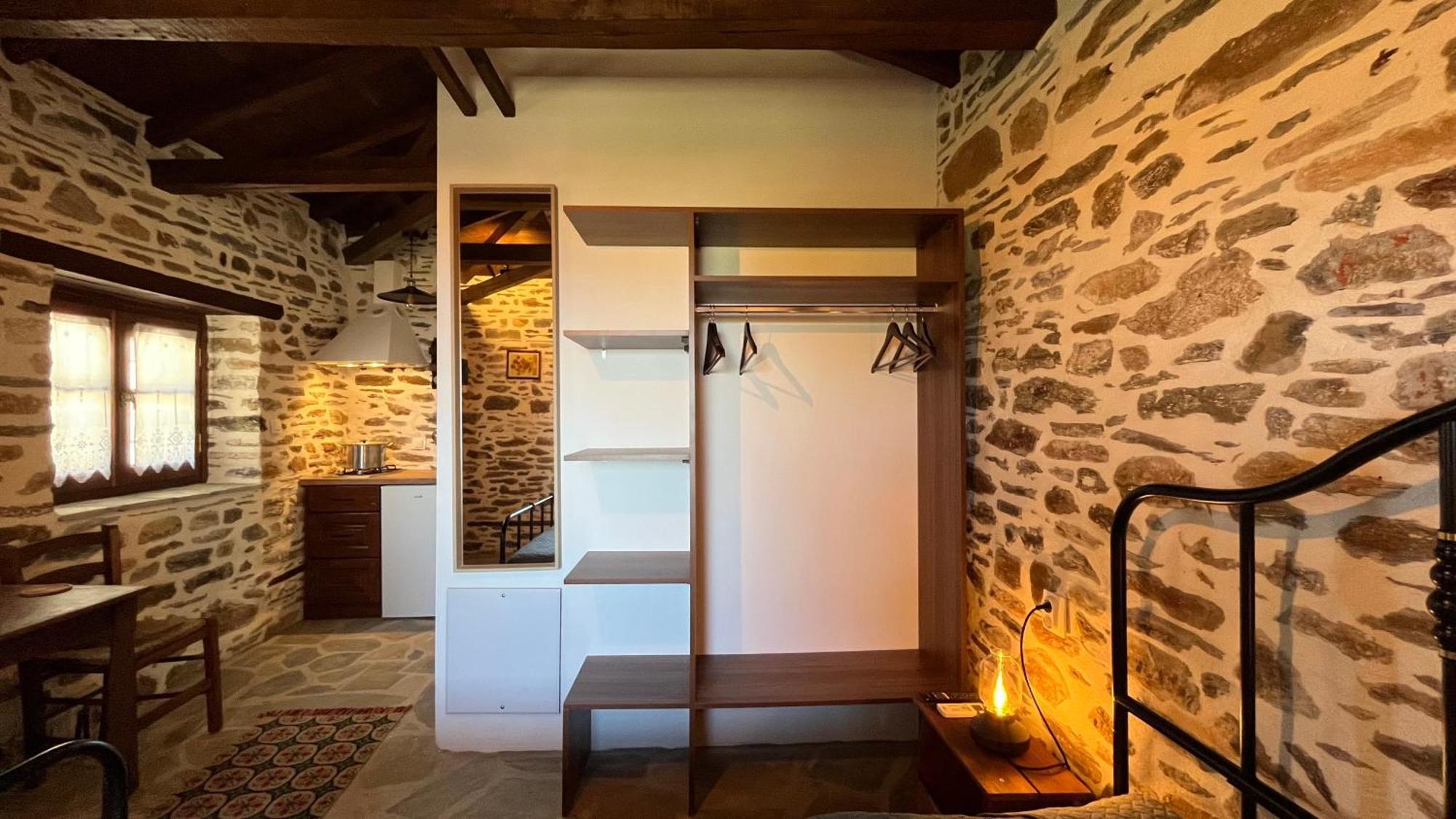 San Lorenzo Cottage - Παραδοσιακά Πέτρινα Δωμάτια Agios Lavrentios Exteriör bild